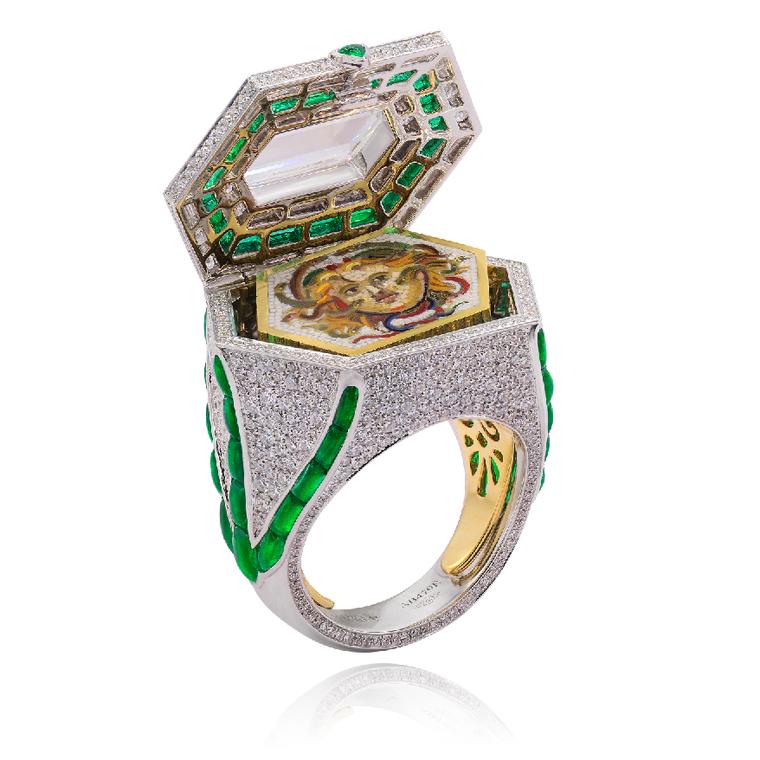 Medusa ring by Alessio Boschi