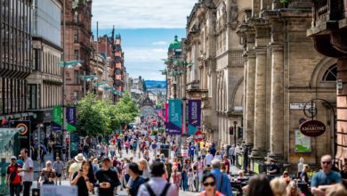 Warm weather fails to boost footfall in May